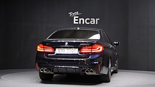 BMW 5-SERIES G30 2017