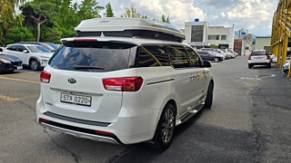 KIA CARNIVAL 2016
