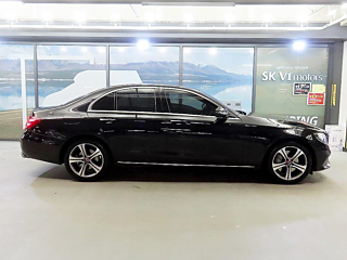 MERCEDES BENZ E-CLASS W213 2019