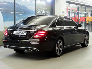 MERCEDES BENZ E-CLASS W213 2019