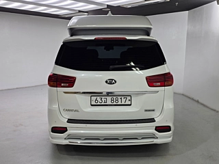 KIA CARNIVAL 2018