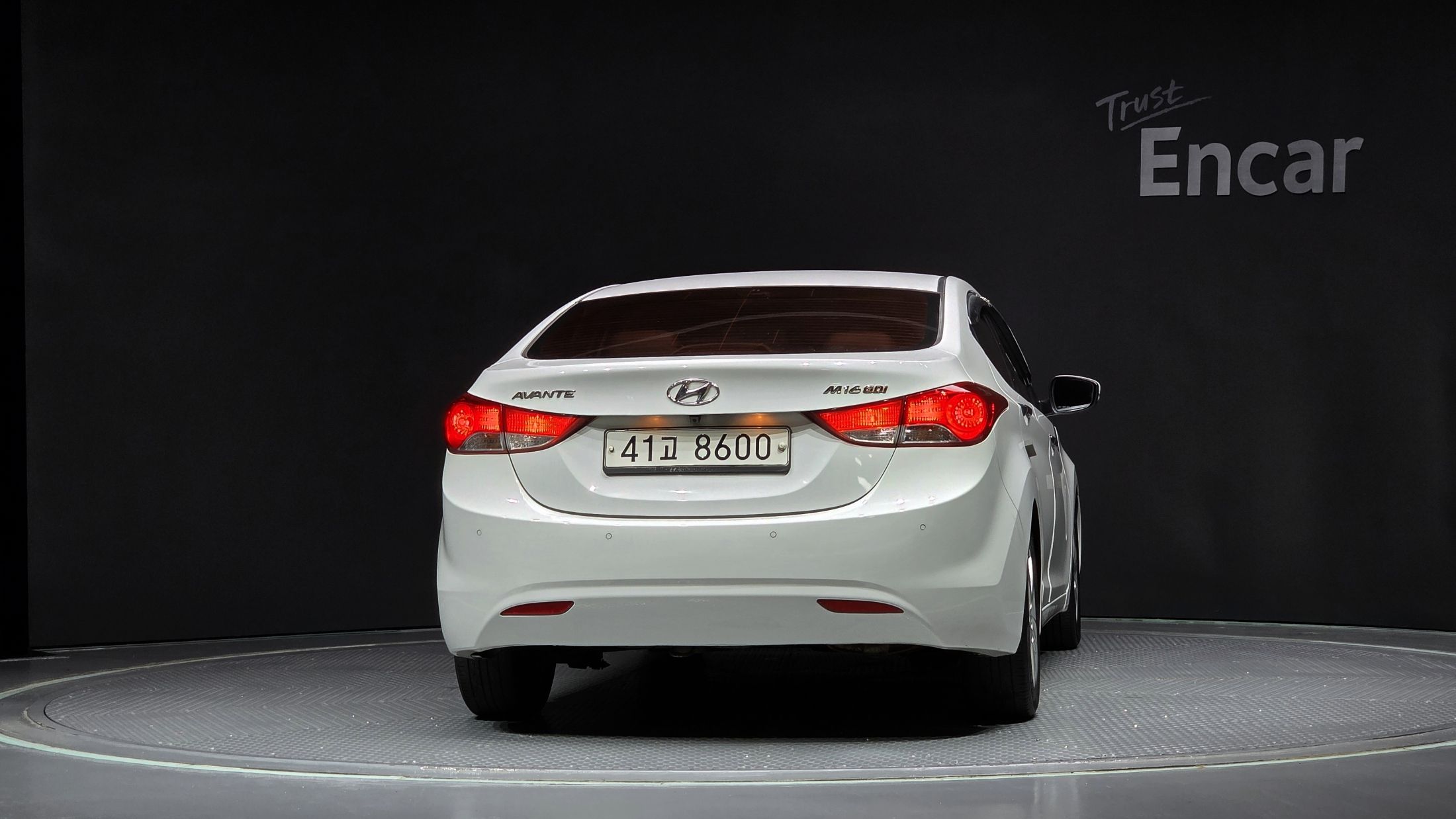 HYUNDAI AVANTE MD 2010