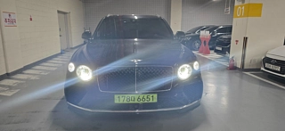 BENTLEY BENTAYGA 2024