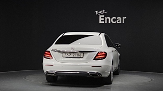 MERCEDES BENZ E-CLASS W213 2016