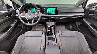 VOLKSWAGEN GOLF 2023
