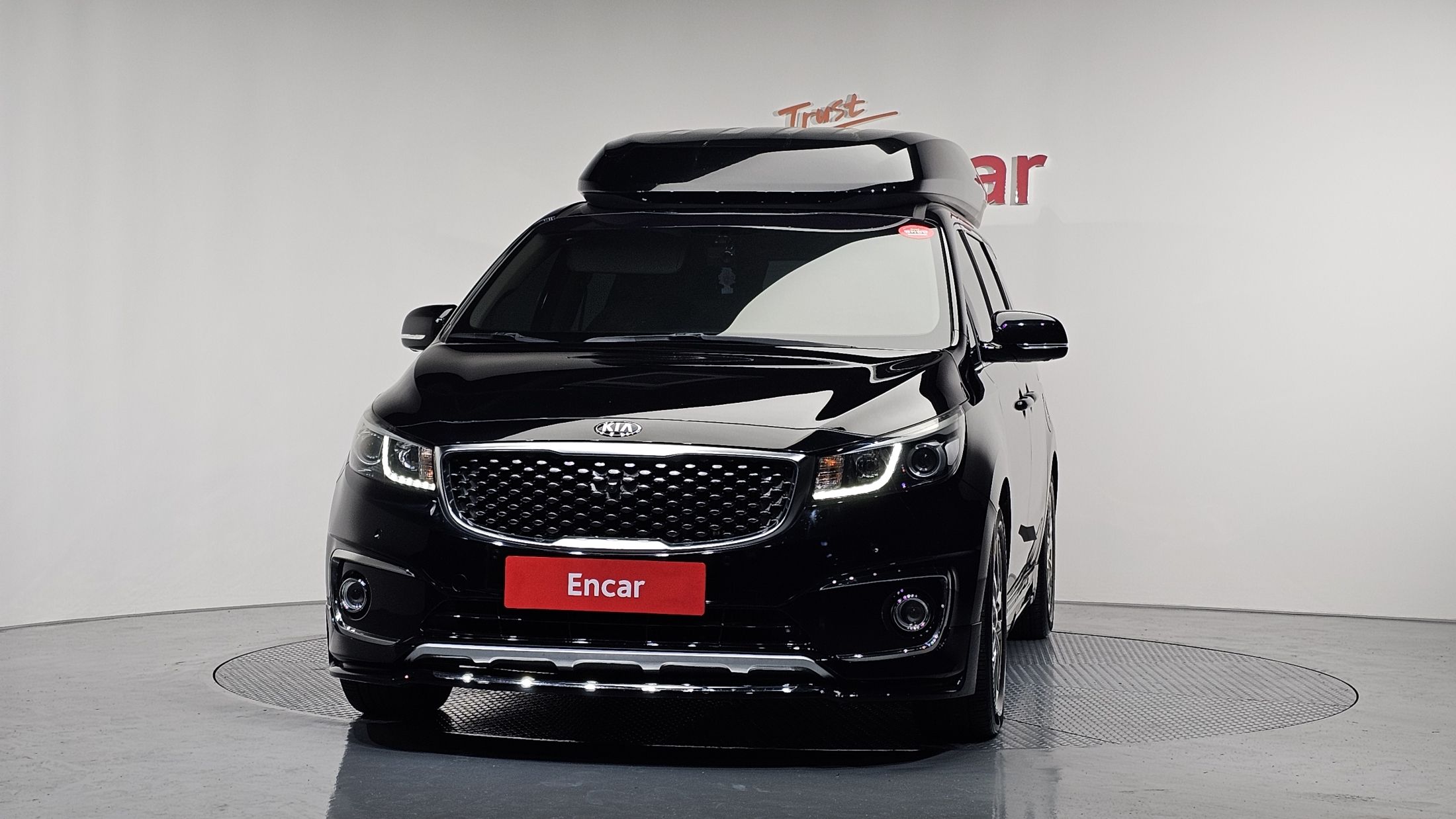 KIA CARNIVAL 2017