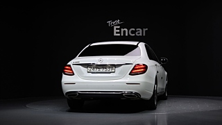MERCEDES BENZ E-CLASS W213 2020