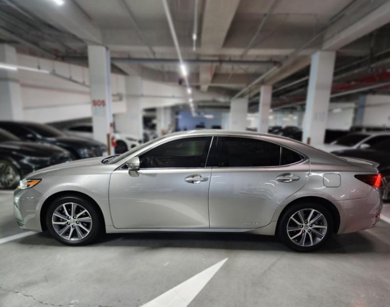 LEXUS ES300H 2017