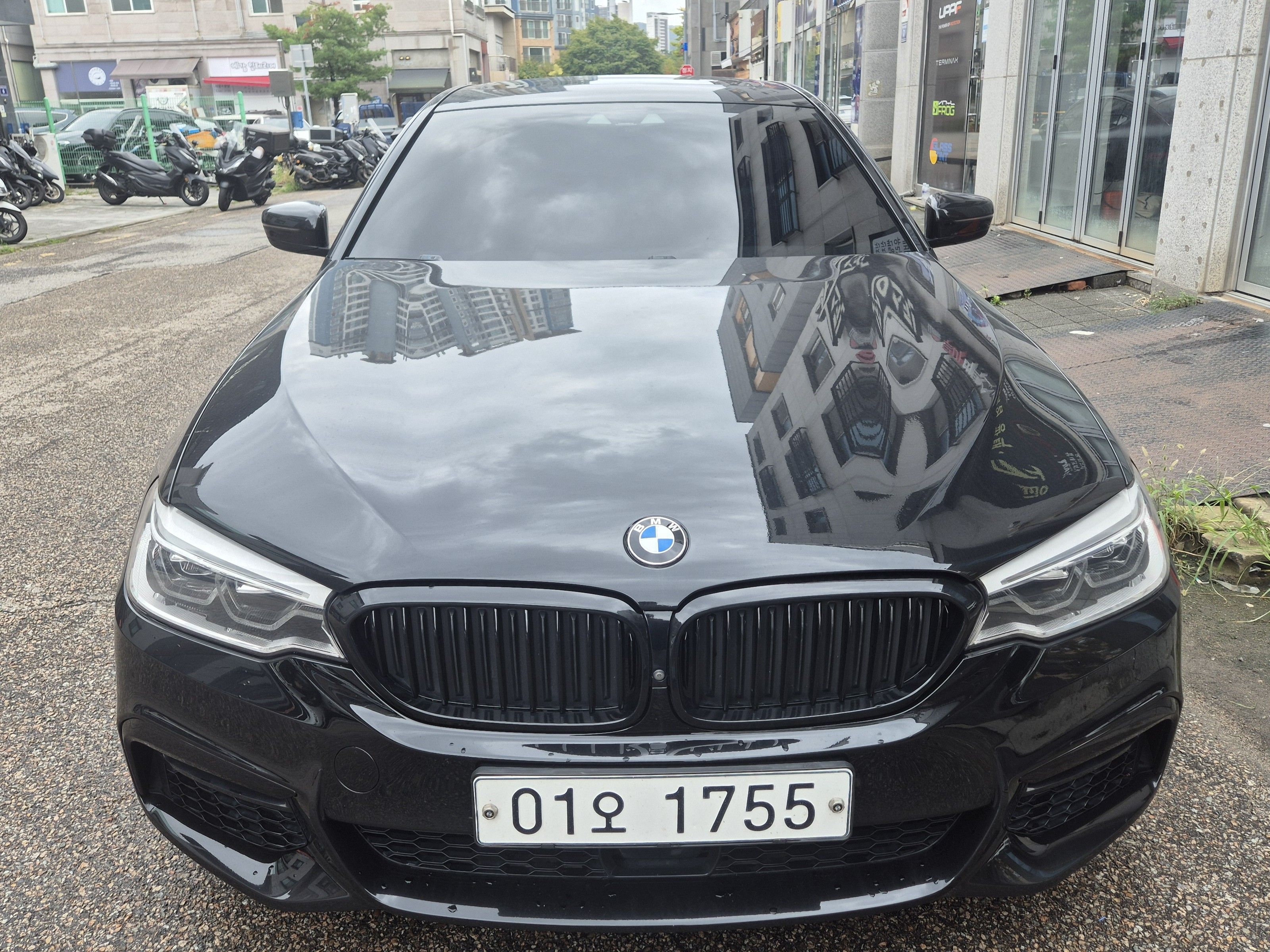 BMW 5-SERIES G30 2018