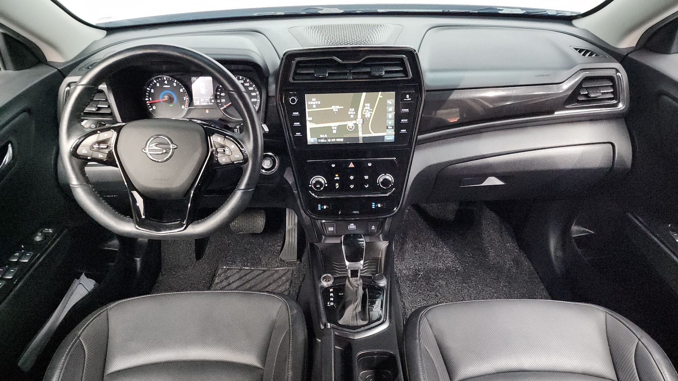 SSANGYONG TIVOLI VERY NEW 2022