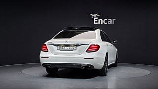 MERCEDES BENZ E-CLASS W213 2016