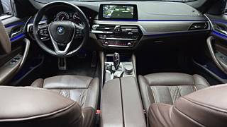BMW 5-SERIES G30 2017