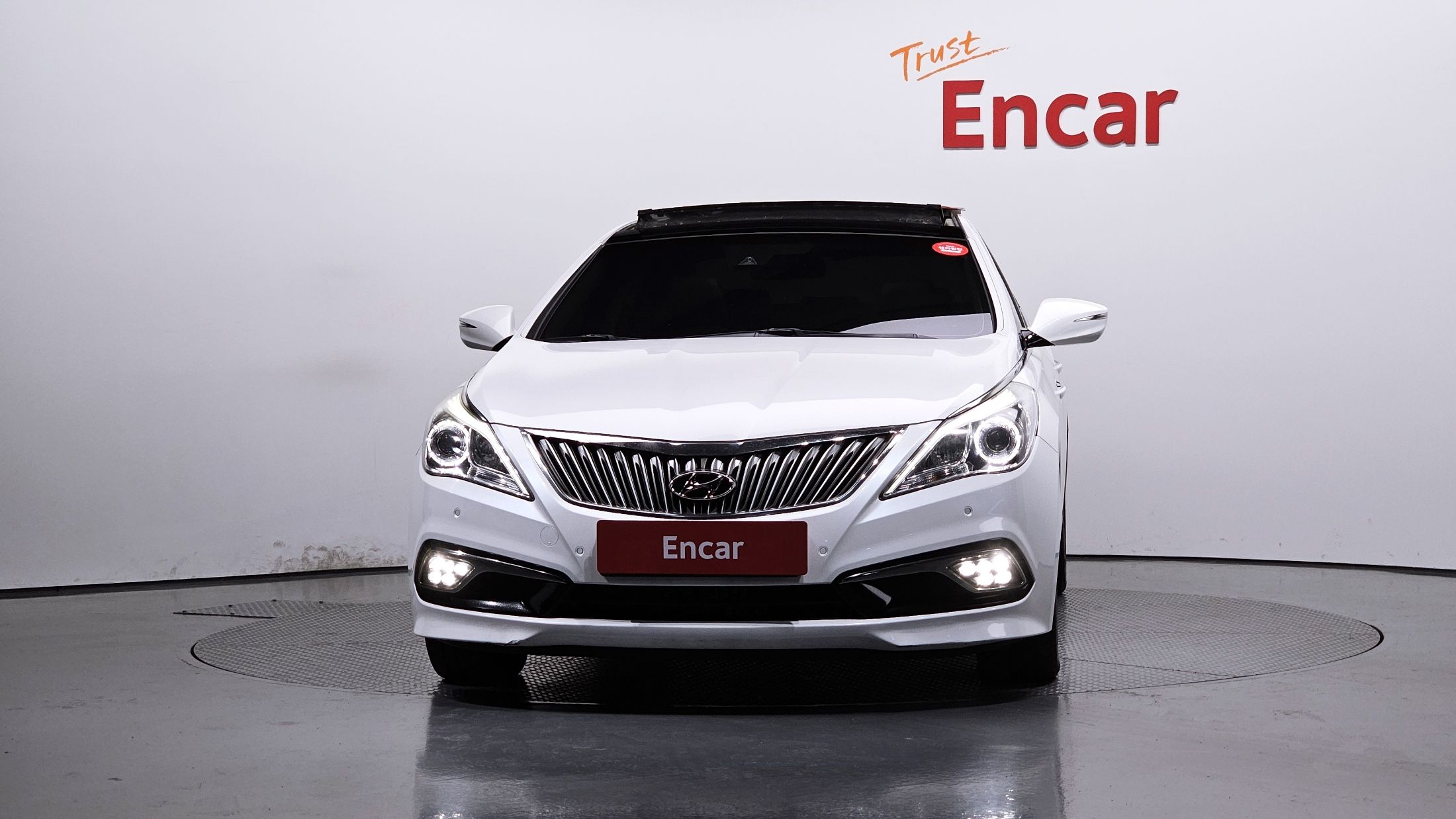 HYUNDAI GRANDEUR HG 2014