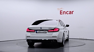 BMW 5-SERIES G30 2020