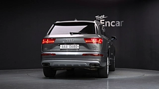 AUDI Q7 4M 2016