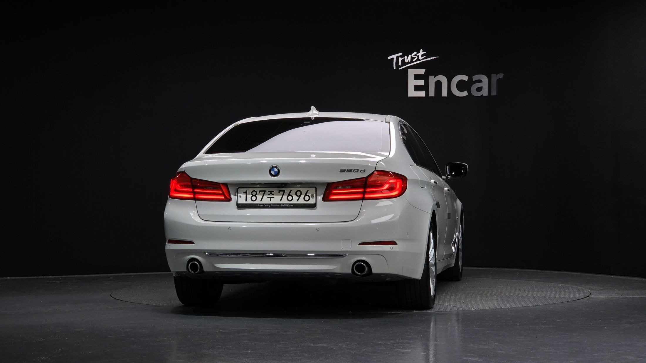 BMW 5-SERIES G30 2018