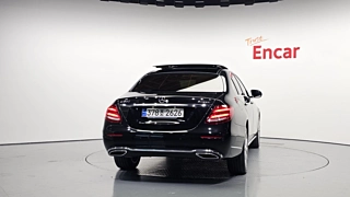 MERCEDES BENZ E-CLASS W213 2020