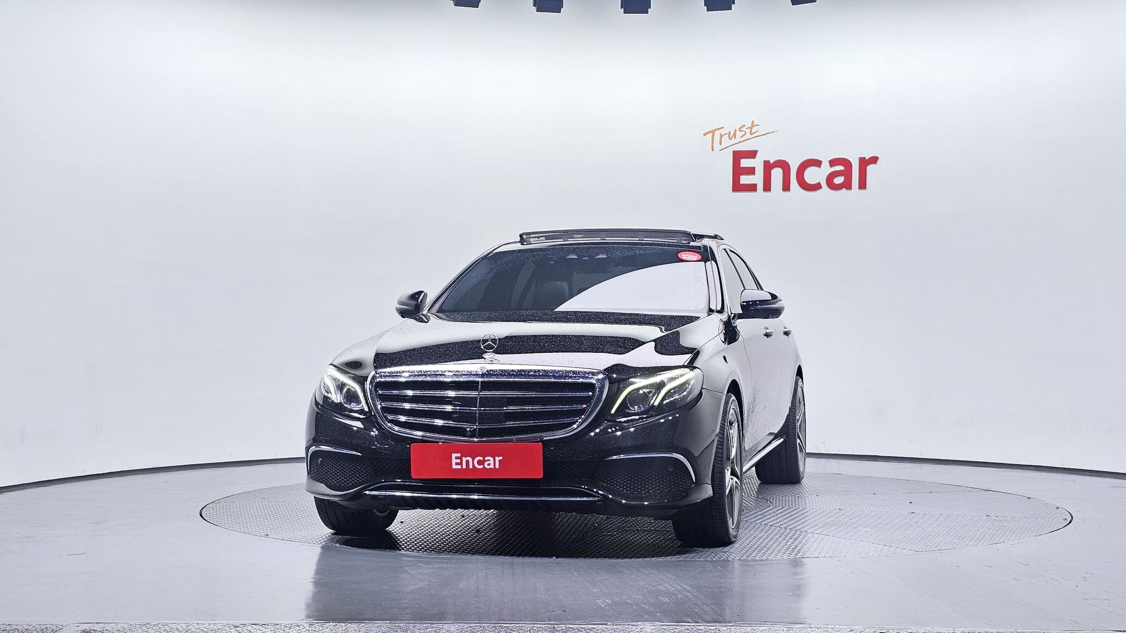 MERCEDES BENZ E-CLASS W213 2016