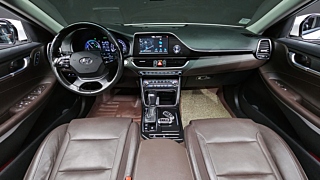 HYUNDAI GRANDEUR IG HYBRID 2018