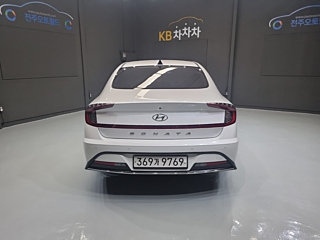 HYUNDAI SONATA DN8 2019