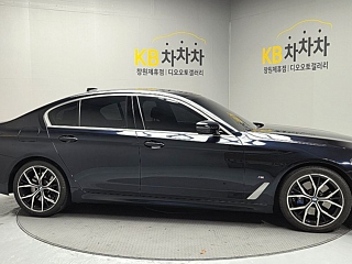 BMW 5-SERIES G30 2020