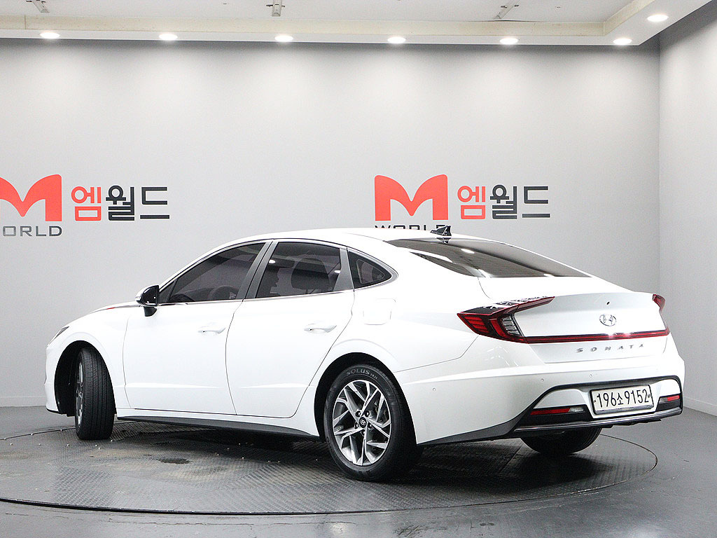 HYUNDAI SONATA DN8 2019