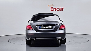 MERCEDES BENZ E-CLASS W213 2017