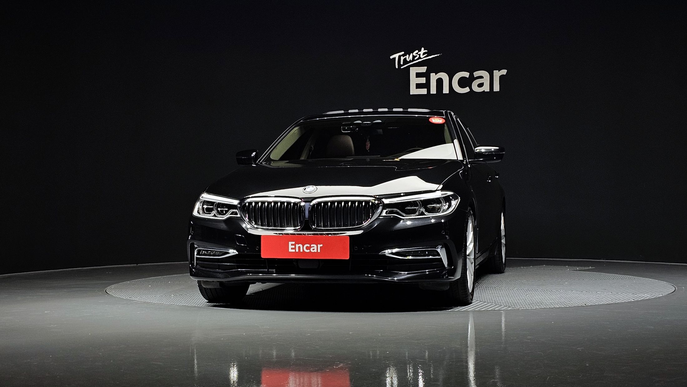 BMW 5-SERIES G30 2019