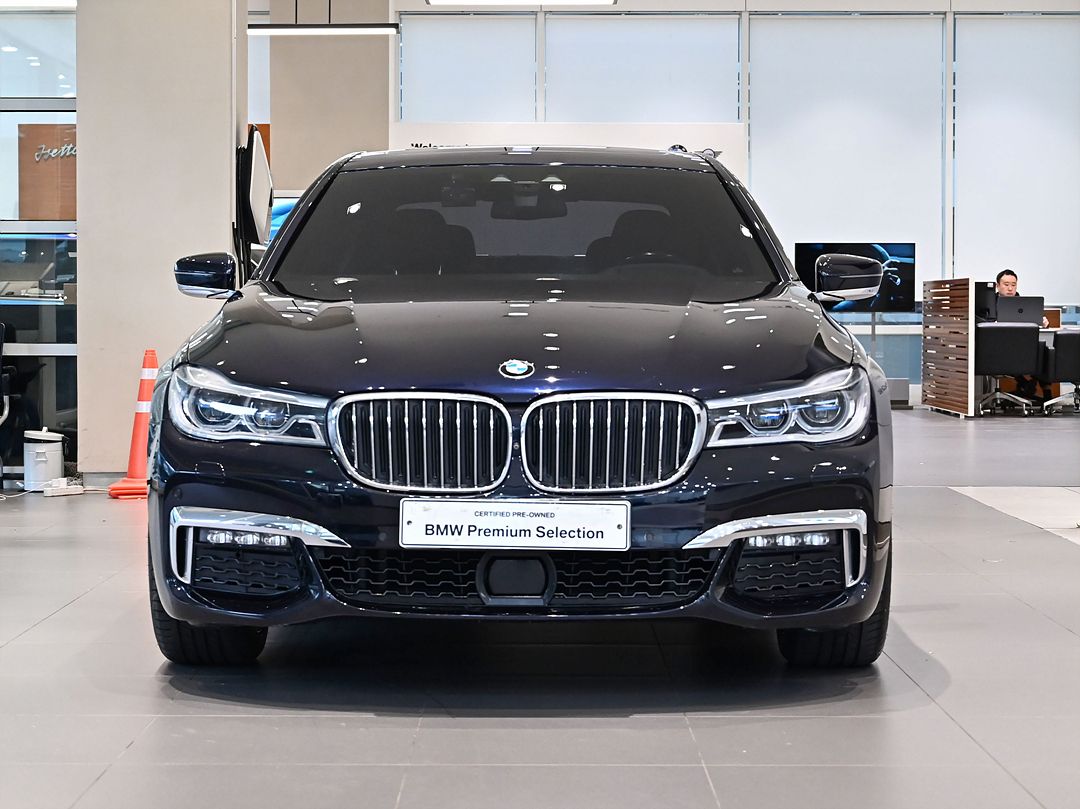 BMW 7-SERIES G11 2018
