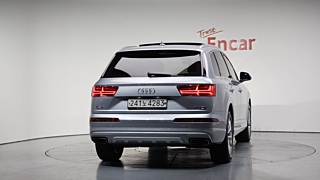 AUDI Q7 4M 2019