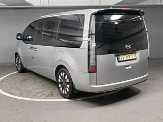 HYUNDAI STARIA 2023