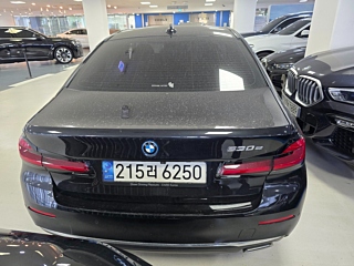 BMW 5-SERIES G30 2022