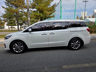 KIA CARNIVAL 2016