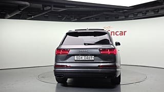 AUDI Q7 4M 2016