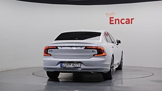 VOLVO S90 2021
