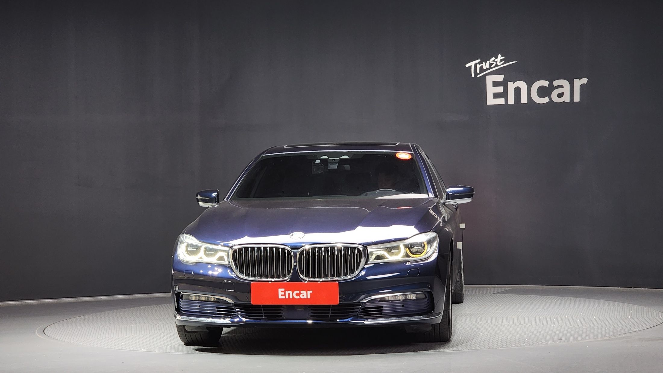 BMW 7-SERIES G11 2016