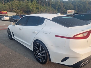 KIA STINGER 2018