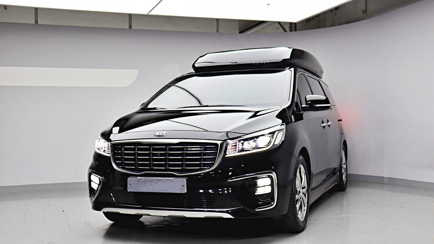 KIA CARNIVAL 2018