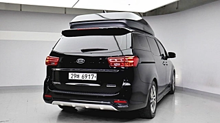 KIA CARNIVAL 2018