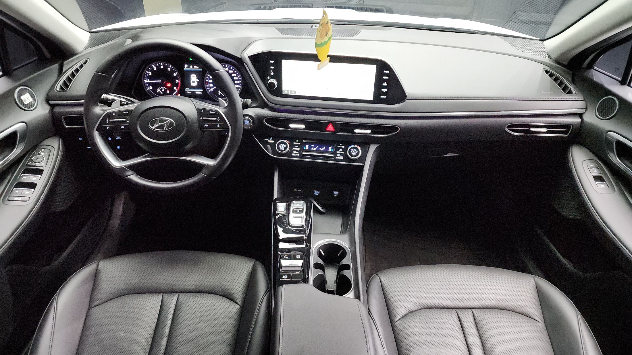 HYUNDAI SONATA DN8 2022