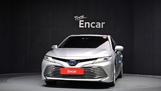 TOYOTA CAMRY XV70 2018