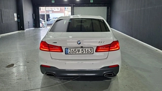 BMW 5-SERIES G30 2020