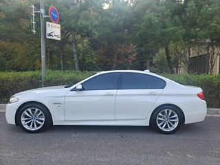 BMW 5-SERIES F10 2016