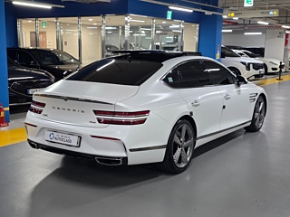 GENESIS G80 RG3 2022
