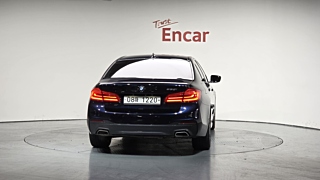 BMW 5-SERIES G30 2017