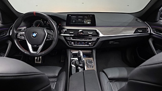 BMW 5-SERIES G30 2017
