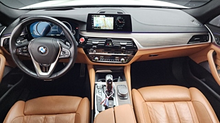 BMW 5-SERIES G30 2017