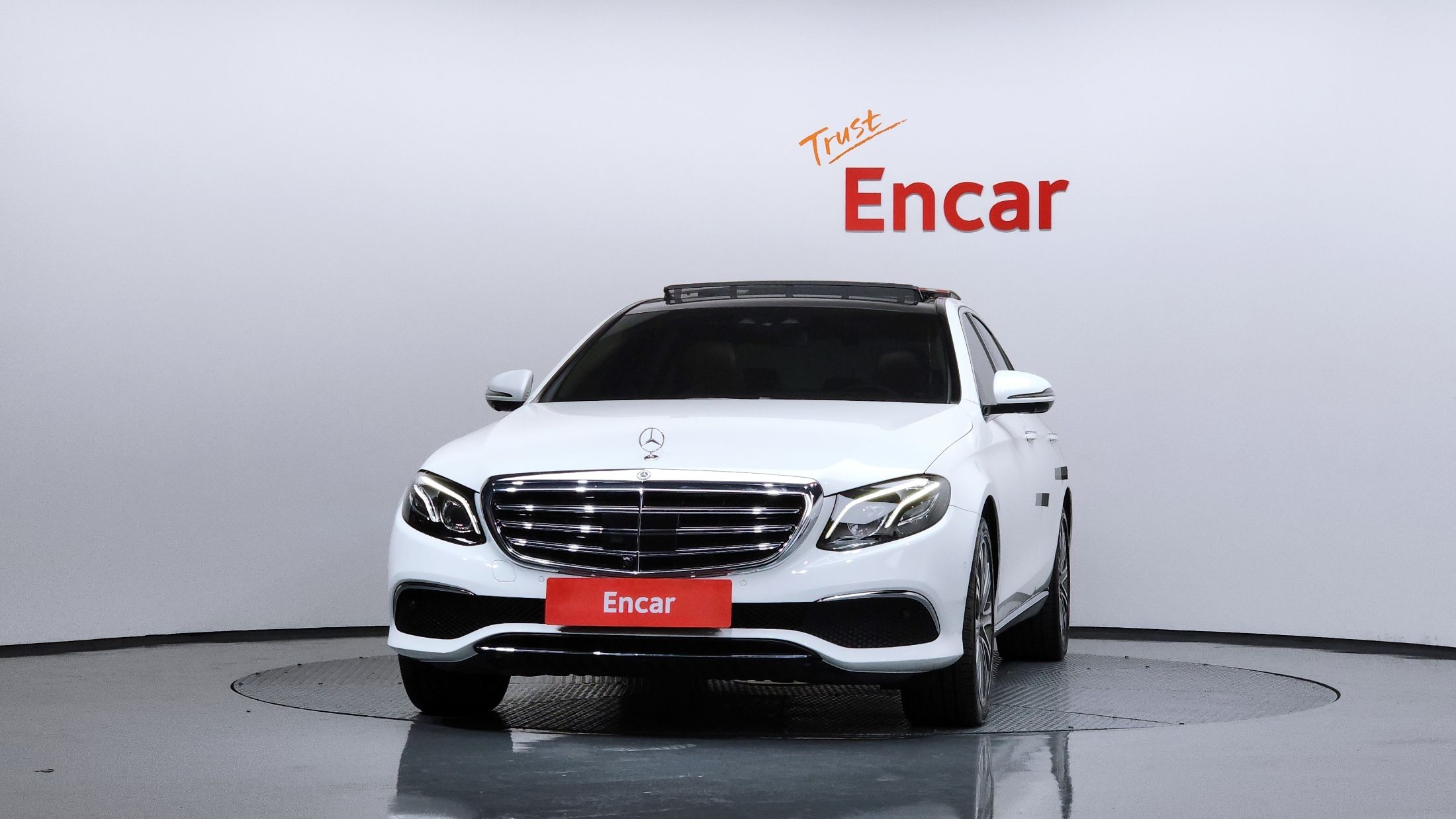 MERCEDES BENZ E-CLASS W213 2020