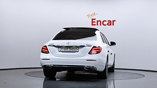 MERCEDES BENZ E-CLASS W213 2020