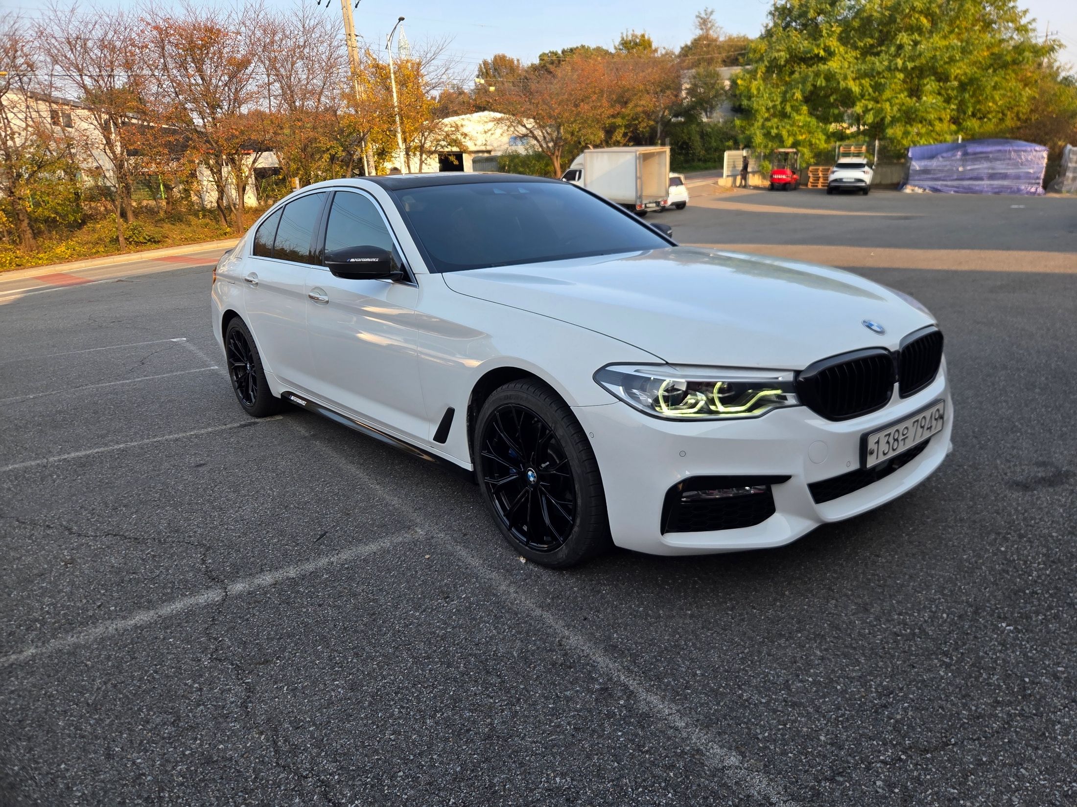 BMW 5-SERIES G30 2017